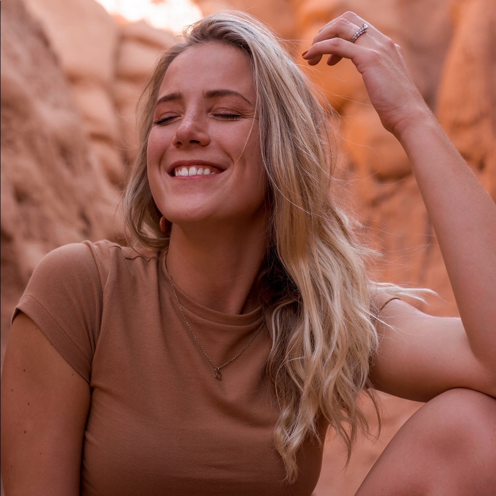 Meet your Posher, Emily